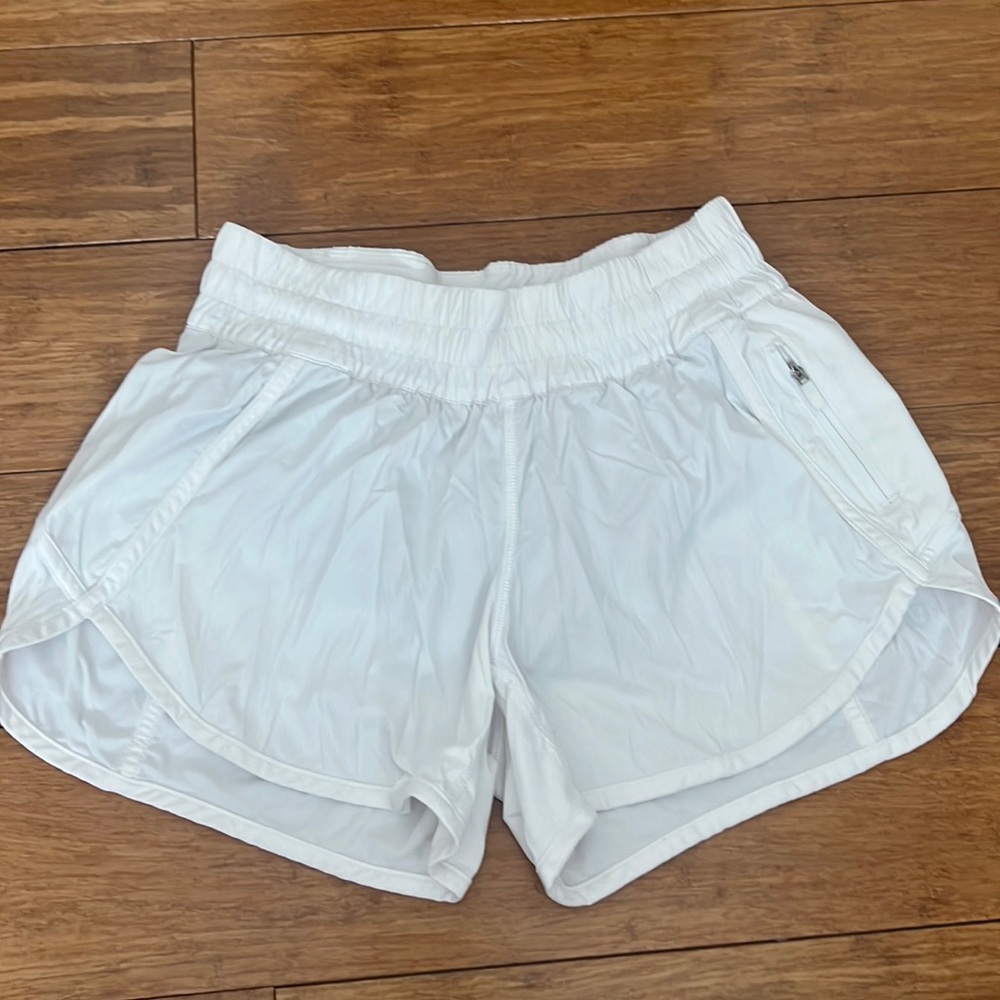 Track that shorts 3 inch